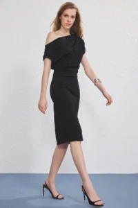 TRENDYOLMİLLA Black Midi Ruffle/Drape Detailed Knitting Dress - Image 2