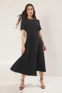TRENDYOLMİLLA Black Skirt Opened at Waist Midi Weaving Dress
