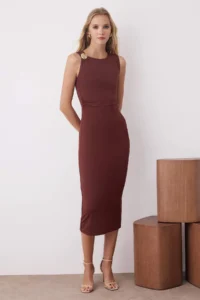 TRENDYOLMİLLA Brown Zero Sleeve Shirred Accessory Detailed Flexible Plain Midi Knitting Dress