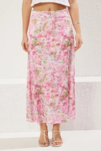 TRENDYOLMiLLA Multicolored Batik flower patterned Satin Material A-line Pattern Midi Size  Weaving Skirt - Image 3