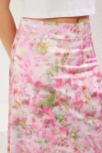 TRENDYOLMiLLA Multicolored Batik flower patterned Satin Material A-line Pattern Midi Size  Weaving Skirt - Image 4