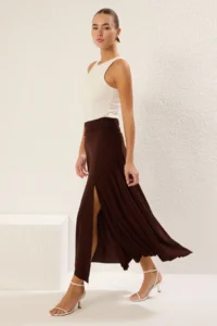 TRENDYOLMİLLA Brown Waist Detailed slit Flexible Knitting Maxi Skirt - Image 2