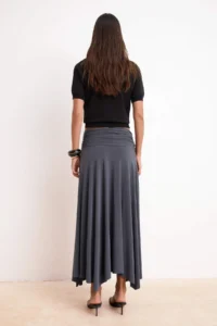 TRENDYOLMİLLA Anthracite Waist Detailed slit Flexible Knitting Maxi Skirt - Image 4