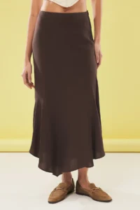 TRENDYOLMiLLA Dark Brown Flowy Material Low Waist End Asymmetric Maxi Size Weaving Skirt - Image 4