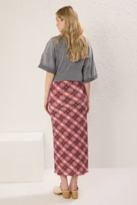 TRENDYOLMİLLA Multicolored textured Checkered Material Printed Maxi Flexible Knitting Skirt - Image 4