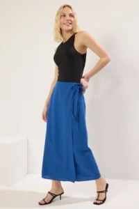 TRENDYOLMiLLA Navy Blue Binding Detailed Double breasted Kapama Maxi Size Weaving Skirt - Image 5