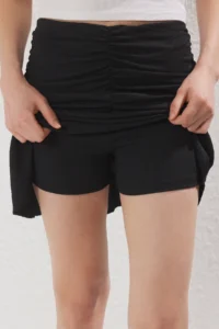 TRENDYOLMİLLA Black Shirred Crepe Flexible Mini Knitting Skirt - Image 4