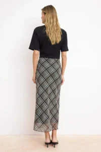 TRENDYOLMİLLA Multicolored Plaid Patterned Tulle Lace Detailed Flexible  Skirt - Image 4