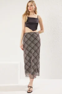TRENDYOLMİLLA Multicolored Plaid Patterned Tulle Lace Detailed Flexible  Skirt - Image 6