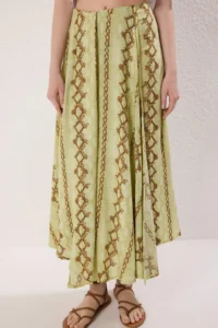 TRENDYOLMiLLA Multicolored Asymmetric slit LONG/Maxi Viscose Skirt - Image 3