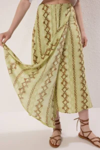 TRENDYOLMiLLA Multicolored Asymmetric slit LONG/Maxi Viscose Skirt - Image 4