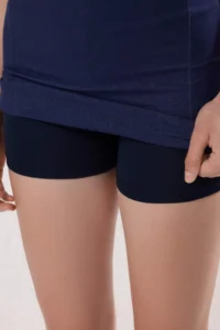 TRENDYOLMİLLA Navy Blue Short/Mini slit denim Look Flexible Knitting Shorts Skirt - Image 3