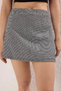 TRENDYOLMİLLA Black Pöti Square Flexible Knitting Skirt - Image 6