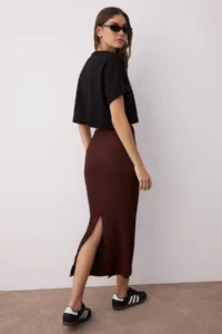 TRENDYOLMİLLA Brown textured slit Midi Flexible Knitting Skirt - Image 2
