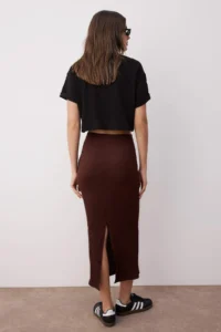 TRENDYOLMİLLA Brown textured slit Midi Flexible Knitting Skirt - Image 4