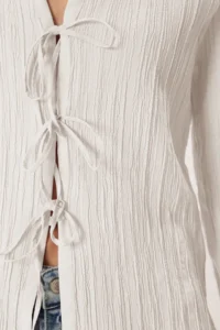 TRENDYOLMİLLA White textured Material Front Binding Detailed Weaving Shirt - Image 5