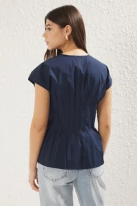 TRENDYOLMİLLA Navy Blue Fitted Belde Dart Detailed tied up Weaving Shirt - Image 5