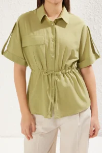 TRENDYOLMİLLA Khaki Front Binding Detailed with pocket Short Sleeve Weaving Shirt - Image 3