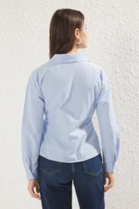 TRENDYOLMİLLA Mavi Double breasted Kapama Binding Detailed Regular Normal Pattern Weaving Shirt - Image 5