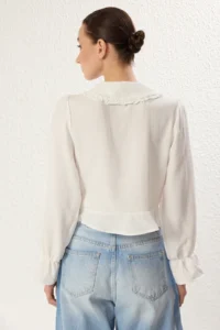 TRENDYOLMİLLA White Front Tied up Regular Pattern Weaving Shirt with Embroidery and Ruffle Detail on the Collar - Image 5