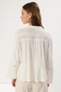 TRENDYOLMİLLA White Cotton Cotton textured Kolda Lace Oversized Boho Weaving Shirt - Image 5