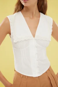TRENDYOLMİLLA White Fitted Baby Collar Crop Weaving Shirt - Image 3