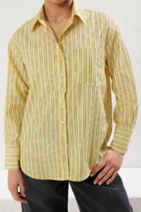 TRENDYOLMİLLA Yellow Striped Oversized Wide Pattern Weaving Shirt with Bustier Inside - Image 4