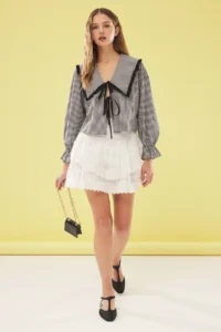 TRENDYOLMİLLA Black Big Collar Detailed Gingham pattern Regular Normal Pattern Weaving Shirt - Image 2