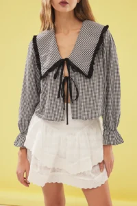 TRENDYOLMİLLA Black Big Collar Detailed Gingham pattern Regular Normal Pattern Weaving Shirt - Image 4
