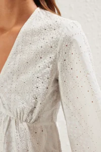TRENDYOLMİLLA White Puff Print Technique Front tied up Weaving Skirt Frilly Weaving Shirt - Image 4