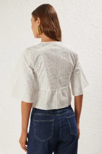 TRENDYOLMİLLA White Puff Print Technique Front tied up Weaving Skirt Frilly Weaving Shirt - Image 5