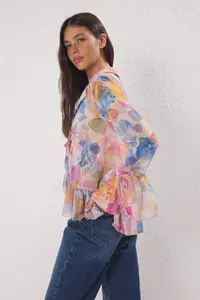 TRENDYOLMİLLA Powder Pink-Multicolored Ruffle Detailed on Front Body and Sleeve tied up Weaving Shirt