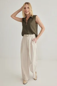 TRENDYOLMİLLA Khaki Zero Sleeve linen look Regular Normal Pattern Weaving Shirt - Image 3