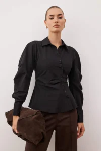 TRENDYOLMİLLA Black Balloon Sleeve Detailed Asymmetric Fitted Shirt