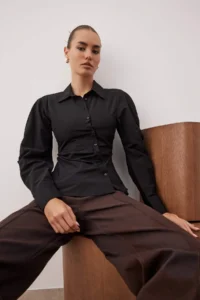 TRENDYOLMİLLA Black Balloon Sleeve Detailed Asymmetric Fitted Shirt - Image 2