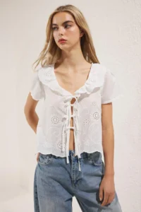 TRENDYOLMİLLA White White Embroidery Detailed tied up Shirt - Image 5
