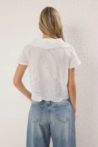TRENDYOLMİLLA White White Embroidery Detailed tied up Shirt - Image 7