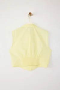 TRENDYOLMİLLA Yellow Sleeveless Shirt - Image 3