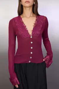 TRENDYOLMİLLA Plum Lace Sleeve and Collar Garnished Knitwear Cardigan - Image 3
