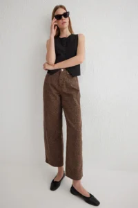 TRENDYOLMİLLA Multicolored Leopard Patterned Brown Regular Waist barrel jeans - Image 2