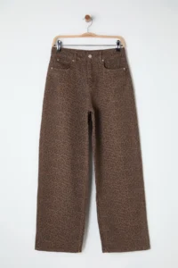 TRENDYOLMİLLA Multicolored Leopard Patterned Brown Regular Waist barrel jeans - Image 6