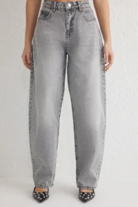 TRENDYOLMİLLA Gray Regular Waist Loose Baggy jeans - Image 3