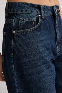 TRENDYOLMİLLA Dark Blue Regular Waist Loose Baggy jeans - Image 4