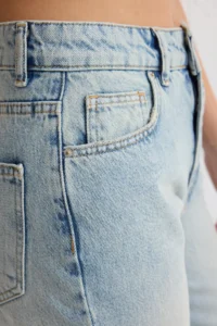 TRENDYOLMİLLA Light Blue High Waist Straight Plain Kesim 100% Cotton Non-Stretch jeans - Image 4