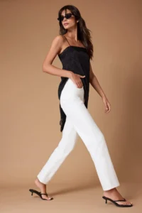 TRENDYOLMİLLA White High Waist Plain Kesim comfort/Flexible Straight jeans - Image 2