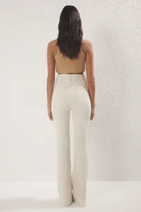 TRENDYOLMİLLA Ecru High Waist Less Flexible Flare flared leg jeans - Image 8