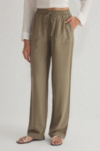 TRENDYOLMİLLA Khaki Elastic Waist Ederli Material Pull On Jogger Weaving Pants - Image 4