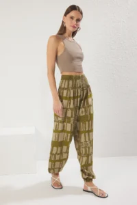 TRENDYOLMİLLA Khaki Ethnic Patterned Legs Elastic Shalwar Form Weaving Pants - Image 2
