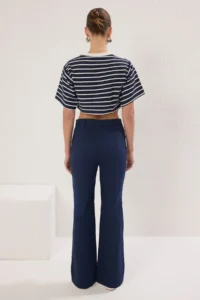 TRENDYOLMİLLA Navy Blue Faux Pocket Flap Cotton Bootcut Pants - Image 4