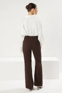 TRENDYOLMİLLA Dark Brown Low Waist Hafif Flare Weaving Pants - Image 6